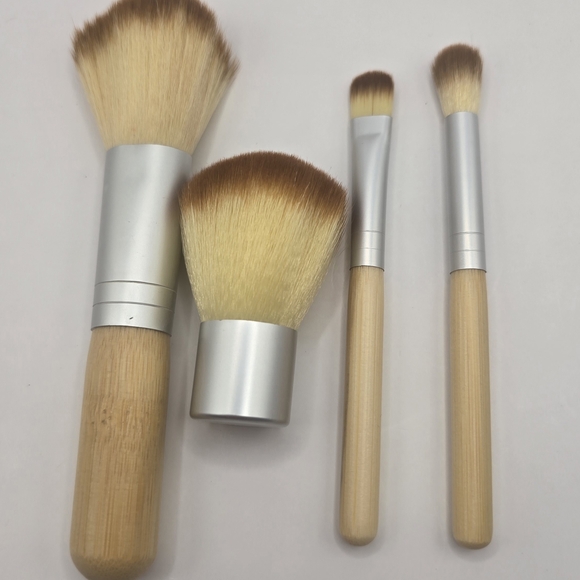 LOT OF 2 DIMOT BB CREAM FAIR WITH MAKE UP BRUSHES - Picture 16 of 16